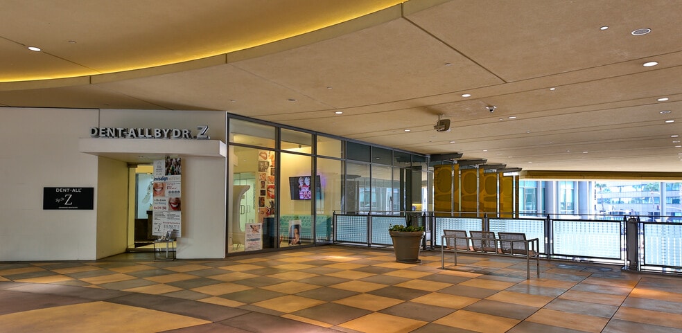 More Photos Of 15301 Ventura Blvd, Sherman Oaks Unknown For Lease