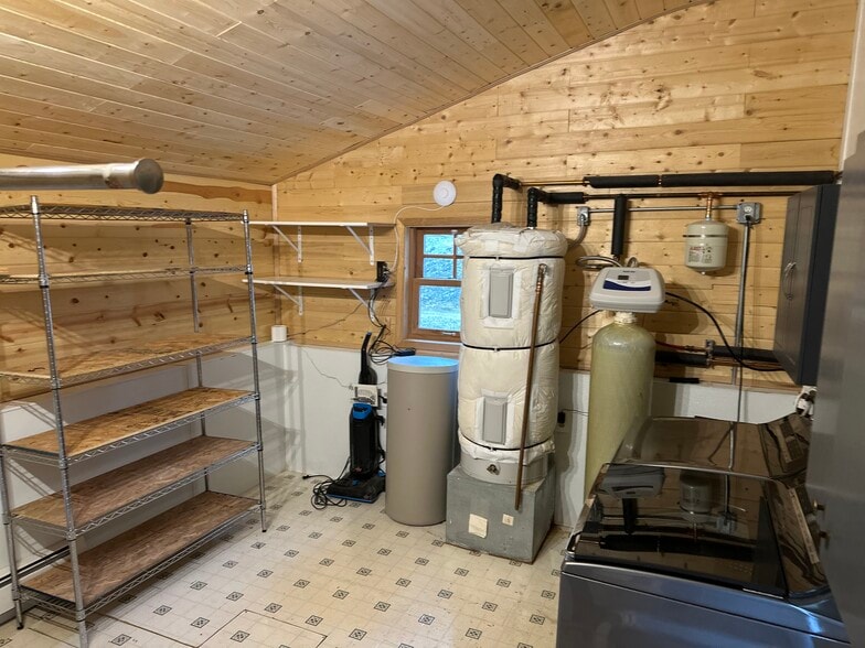 More Photos Of 2000 Steese Hwy, Fairbanks General Retail For Sale