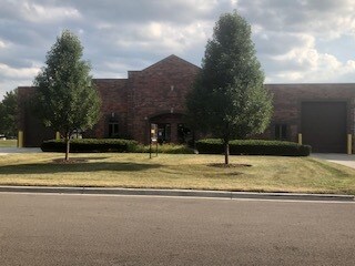 More Photos Of 465-469 Windy Point Dr, Glendale Heights Warehouse For Lease