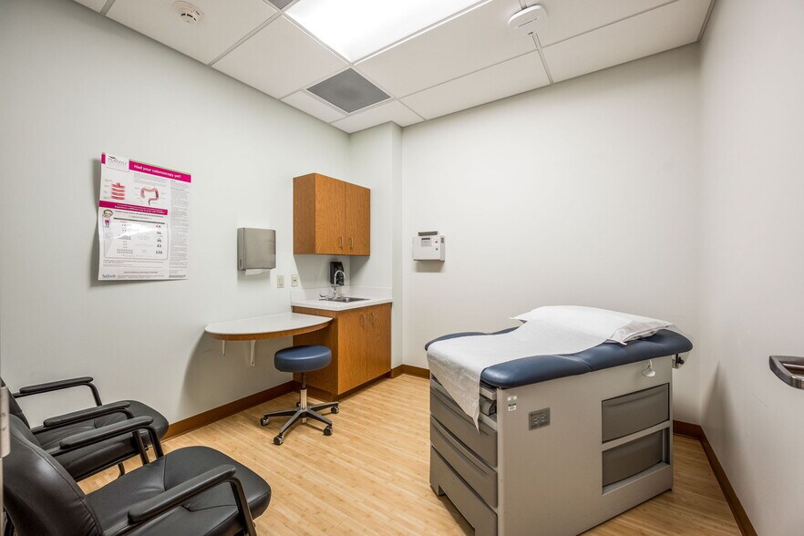 More Photos Of 4401 E Lohman Ave, Las Cruces Medical For Sale