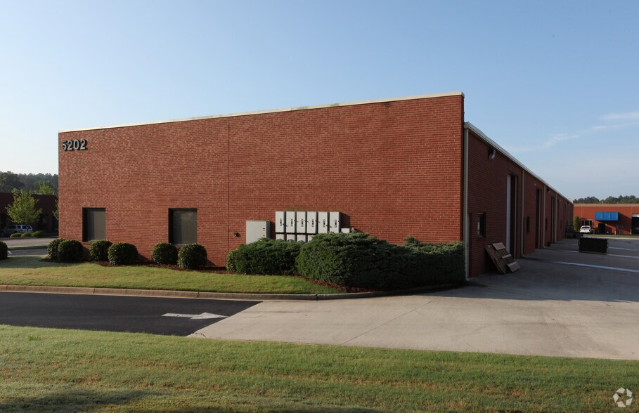 More Photos Of 5202 Bellewood Ct, Buford Warehouse For Lease