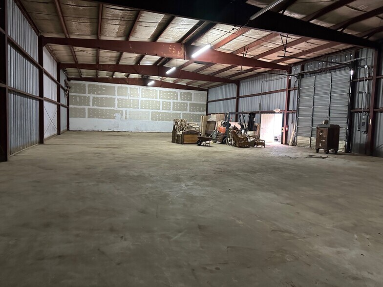 More Photos Of 210 Dukes St, Orangeburg Warehouse For Sale