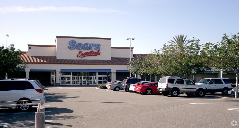 More Photos Of 2505 El Camino Real, Tustin Freestanding For Sale