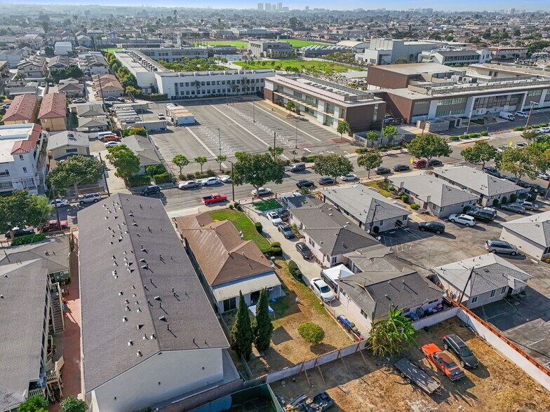 More Photos Of 14522 Avis Ave, Lawndale Apartments For Sale