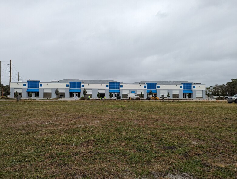 More Photos Of 1486-1522 NE Success Dr, Jensen Beach Light Distribution For Lease