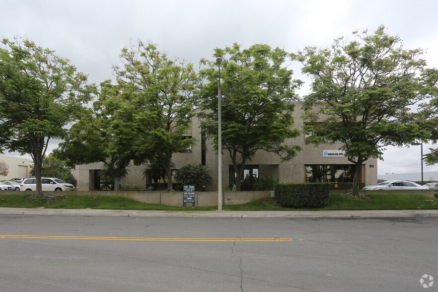 More Photos Of 15 Marconi, Irvine Light Distribution For Lease