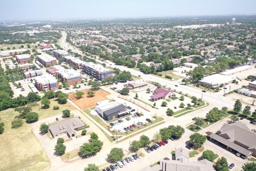 More Photos Of 113 Barnett Dr, Highland Village Office For Lease