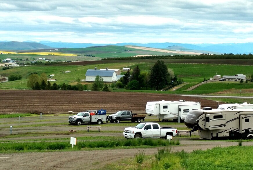 More Photos Of 110 Seubert Heights Dr, Cottonwood Trailer Camper Park For Sale