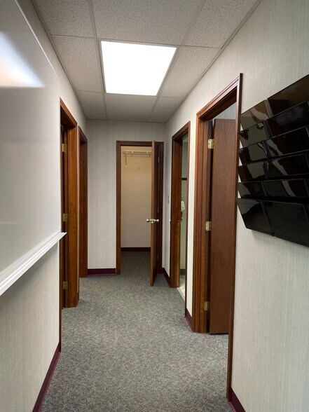 More Photos Of 19605 E 40 Hwy, Independence Warehouse For Sale