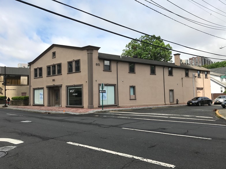 Primary Photo Of 801 Palisade Ave, Fort Lee Freestanding For Sale