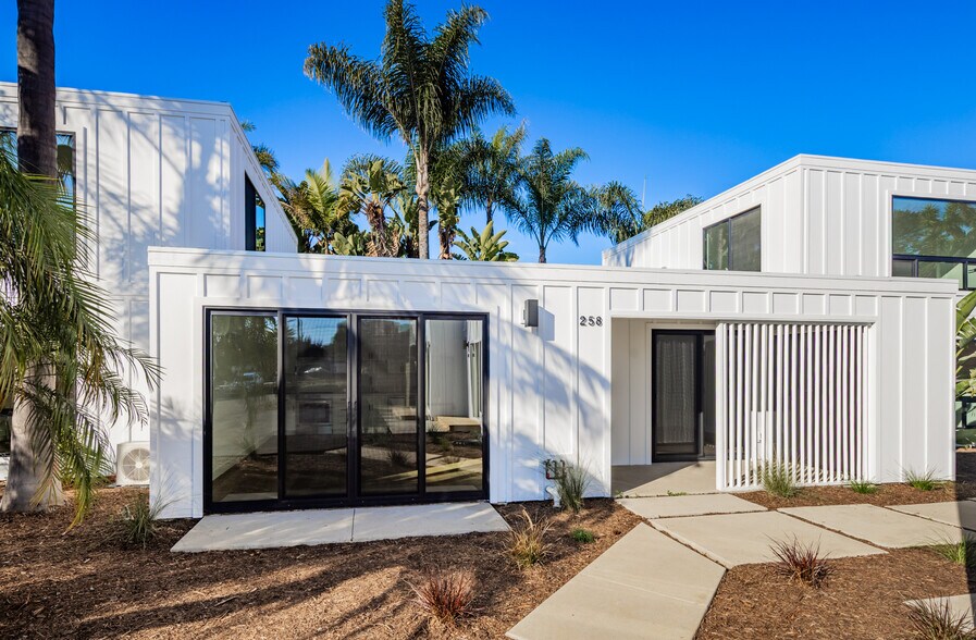 More Photos Of 250-258 Hillcrest Dr, Encinitas Apartments For Sale