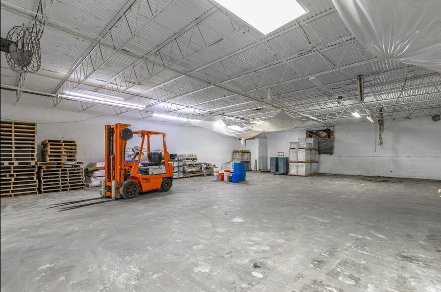 More Photos Of 360 Carbondale Rd SW, Dalton Warehouse For Sale