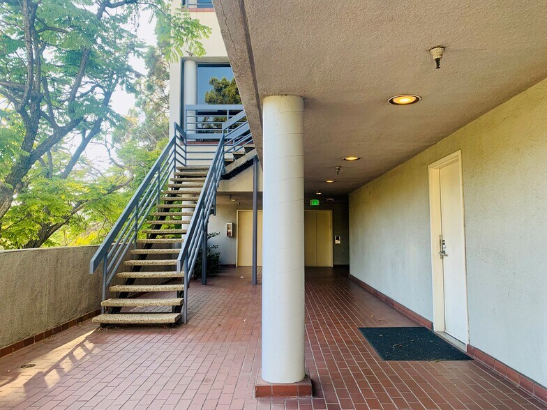 More Photos Of 1809 Verdugo Blvd, Glendale Medical For Lease