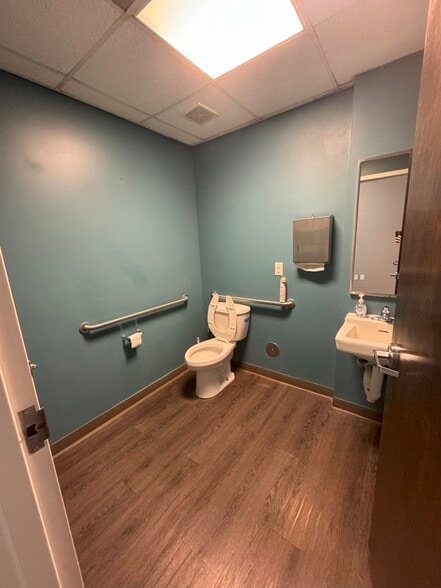 More Photos Of 7325 Saint Andrews Rd, Irmo Storefront For Lease