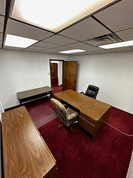 More Photos Of 212 N 16th St, La Porte Light Distribution For Sale
