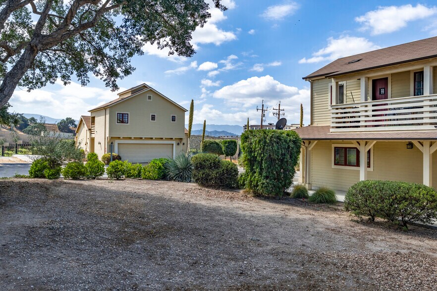 More Photos Of 3511-3513 Numancia St, Santa Ynez Apartments For Sale