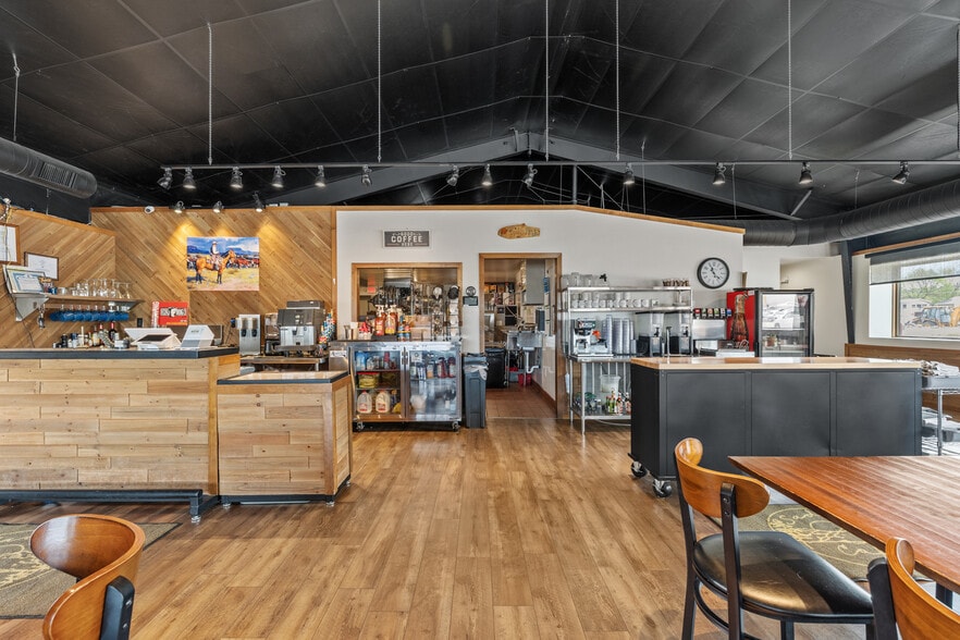 More Photos Of 515 W 5th St, Pine Bluffs Restaurant For Sale