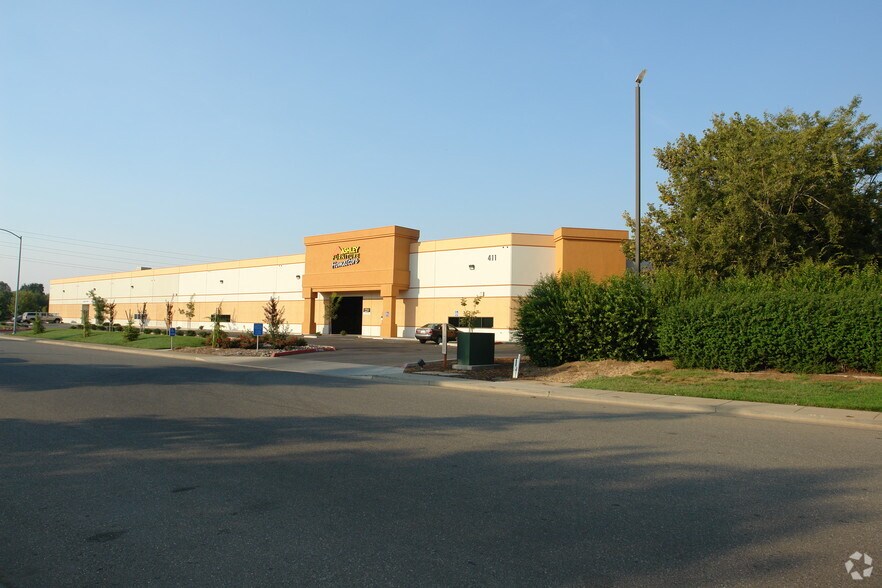 More Photos Of 411 Otterson Dr, Chico Warehouse For Lease