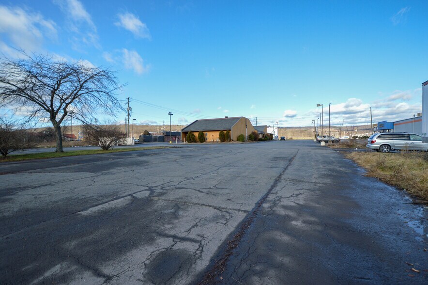 More Photos Of 59 S Wyoming Ave, Edwardsville Freestanding For Lease