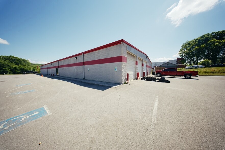 More Photos Of 1345 Callahan Dr, Knoxville Distribution For Sale