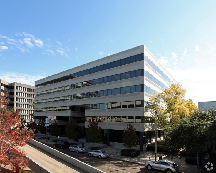 Primary Photo Of 111 E Capitol St, Jackson Office For Lease