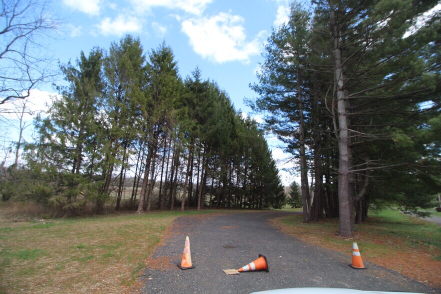 More Photos Of 12 Lynnbrook Dr, Lambertville Land For Sale