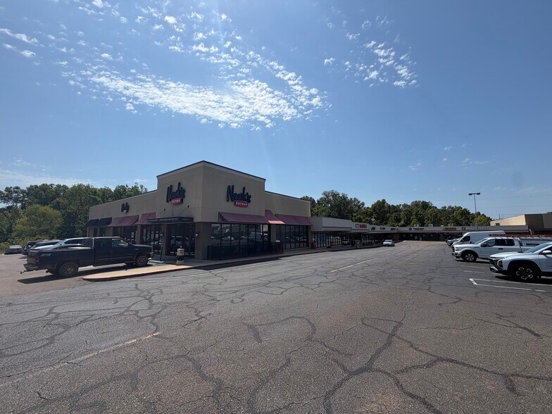 More Photos Of 3405 Pemberton Sq, Vicksburg General Retail For Sale