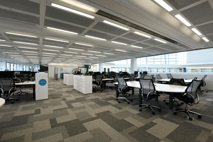 More Photos Of 1 Angel Sq, Manchester Office For Lease