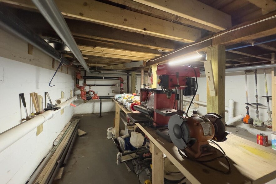 More Photos Of 367 Main St, Rockland Storefront For Sale