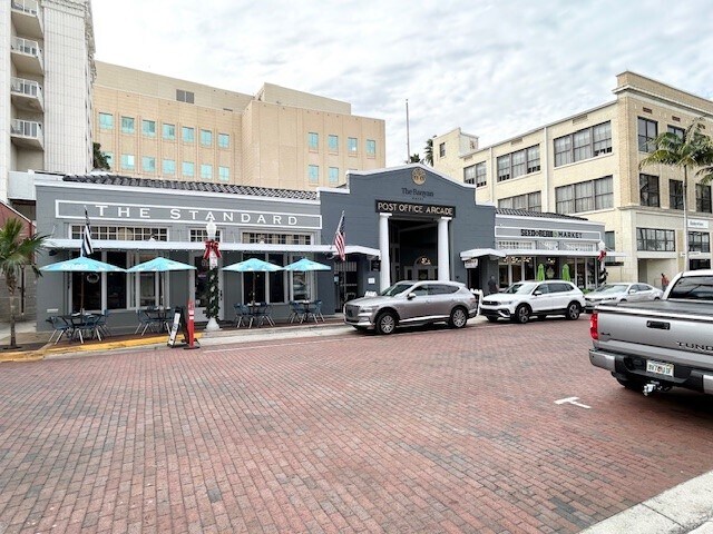 More Photos Of 1520 Broadway, Fort Myers Storefront Retail Office For Sale