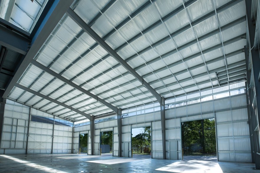 More Photos Of 1310 Rayford Park Rd, Spring Flex For Lease