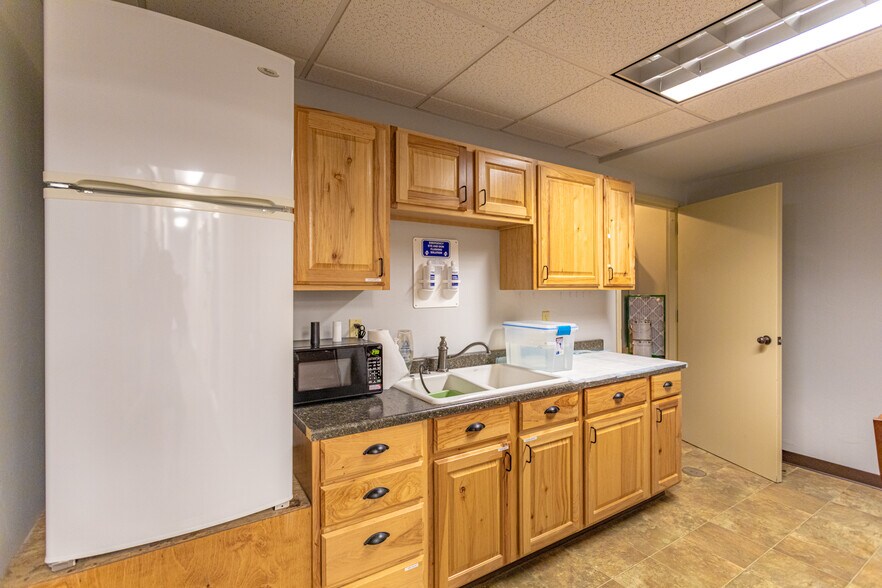 More Photos Of 20 Four Mile Dr, Kalispell Medical For Sale