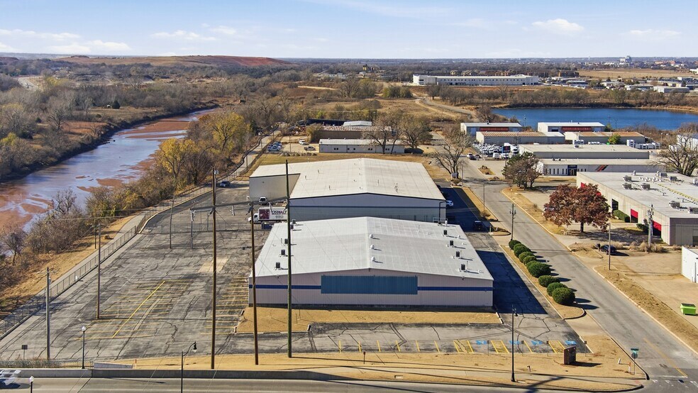 More Photos Of 1501 S Meridian Ave, Oklahoma City Industrial For Sale