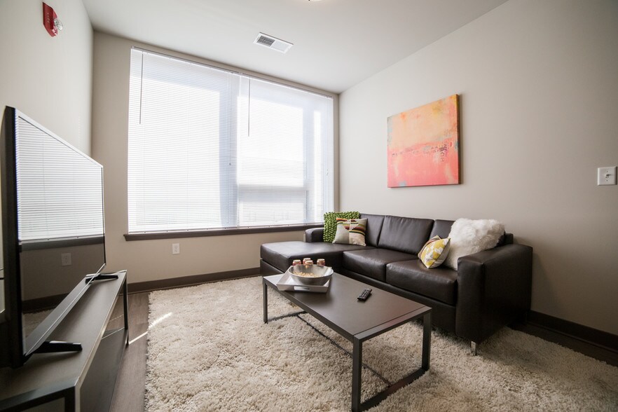 More Photos Of 649 Cherry St, Terre Haute Apartments For Lease