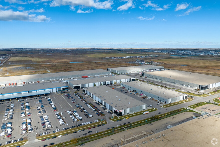 More Photos Of 6000 72nd Ave SE, Calgary Warehouse For Lease