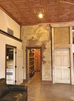 More Photos Of 1138 N Robinson Ave, Oklahoma City Office For Lease