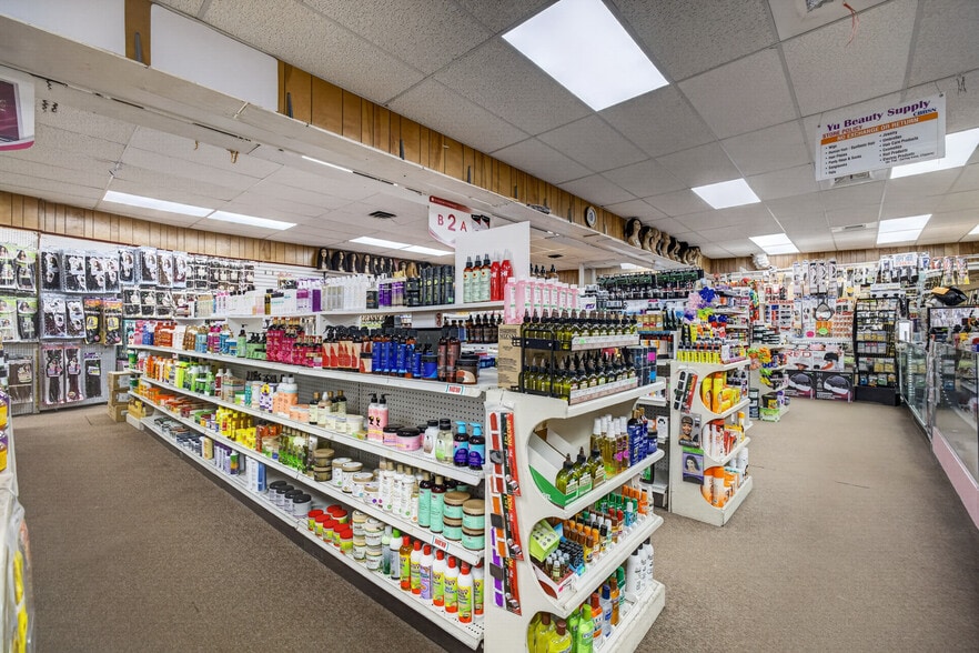 More Photos Of 57-61 S Main St, Waterbury Storefront Retail Office For Sale