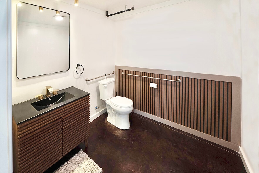 More Photos Of 2202 Franklin Dr, Mesquite Unknown For Lease