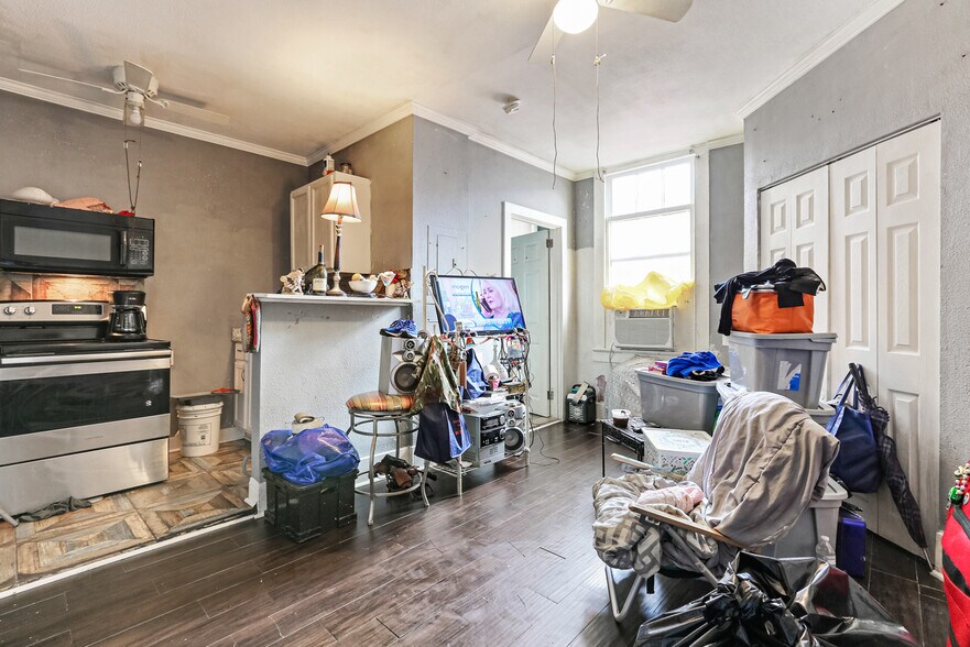 More Photos Of 1468 N Claiborne Ave, New Orleans Office Residential For Sale