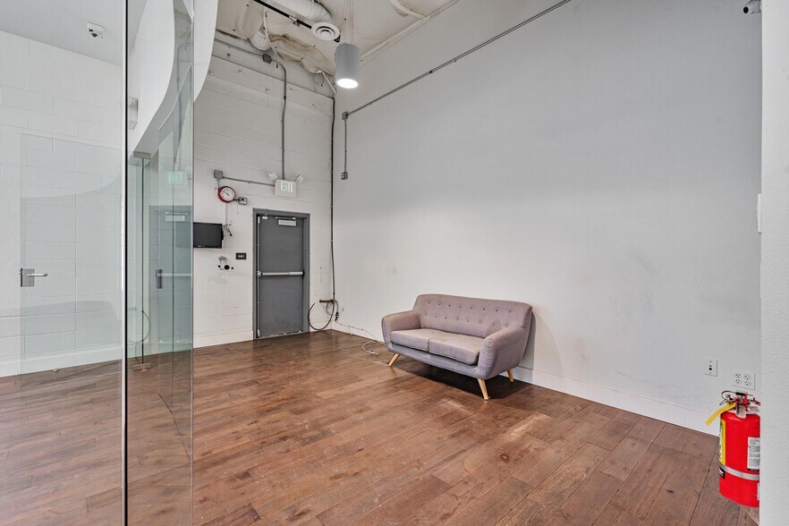 More Photos Of 1320 #1 9th St, Berkeley Industrial For Sale