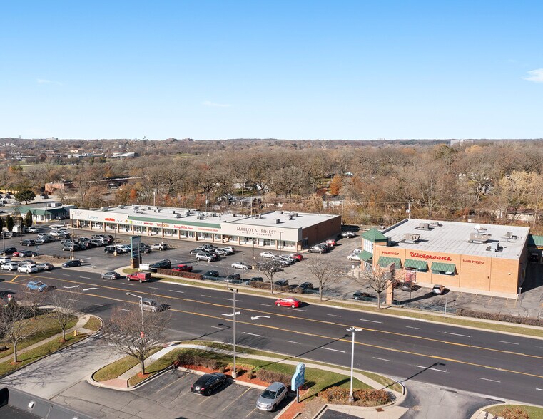 More Photos Of 1020-1048 Maple Ave, Lisle Freestanding For Lease