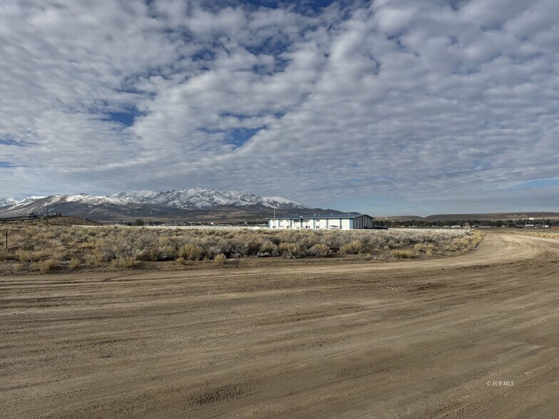 More Photos Of TBD US 93 (002-730-029) hwy, Wells Land For Sale
