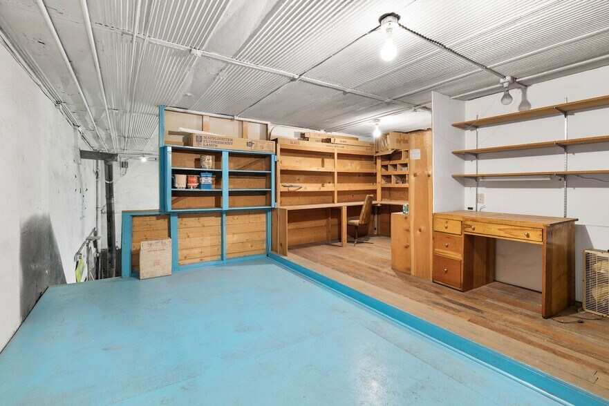 More Photos Of 313 N Main St, Ellensburg General Retail For Sale