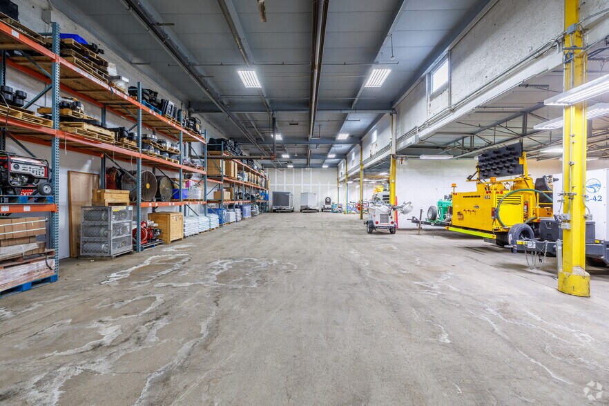 More Photos Of 1770-1810 Lemoyne Ave, Syracuse Warehouse For Sale