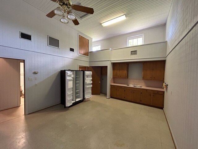 More Photos Of 4390 Highland Ave, Beaumont Medical For Lease