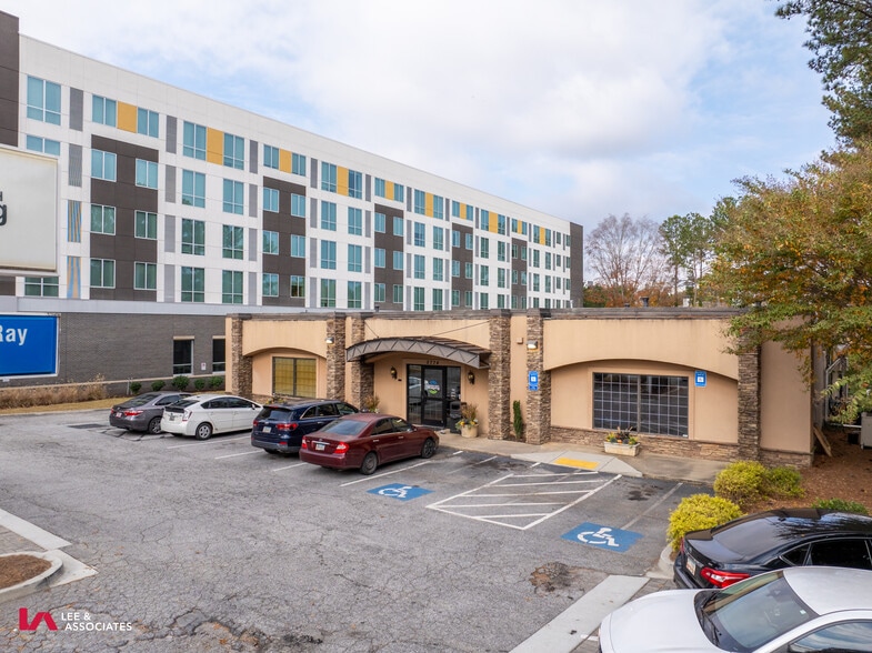 More Photos Of 2774 N Decatur Rd, Decatur Medical For Sale