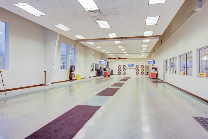 More Photos Of 6001 33rd Ave NE, Tulalip Auto Dealership For Sale
