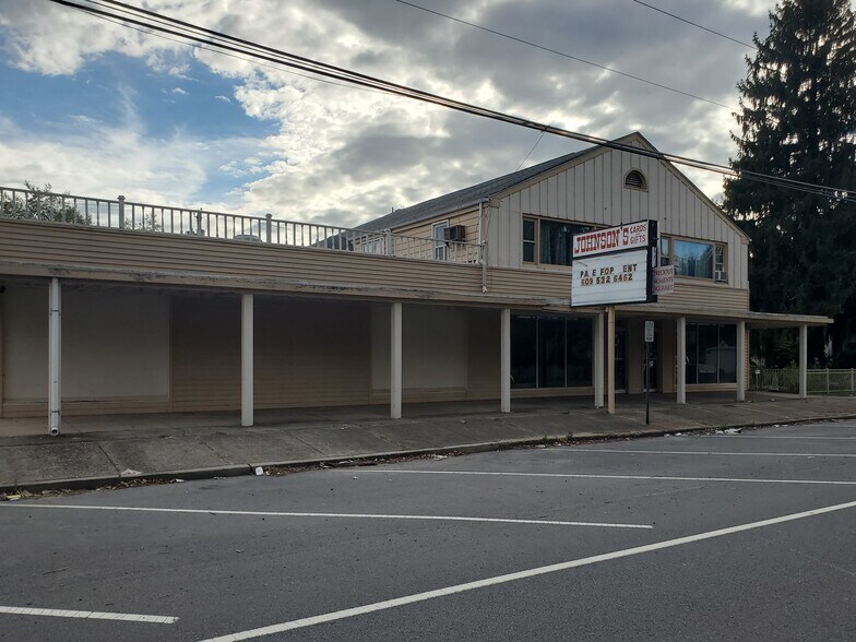 More Photos Of 336 W Front St, Florence Storefront Retail Office For Lease