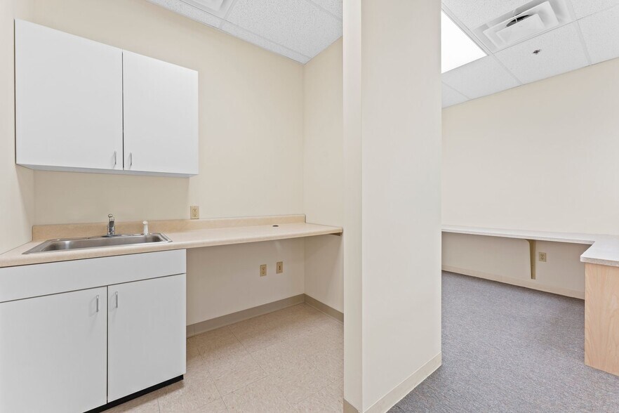 More Photos Of 17 Elm Ave, Hackensack Rehabilitation Center For Lease