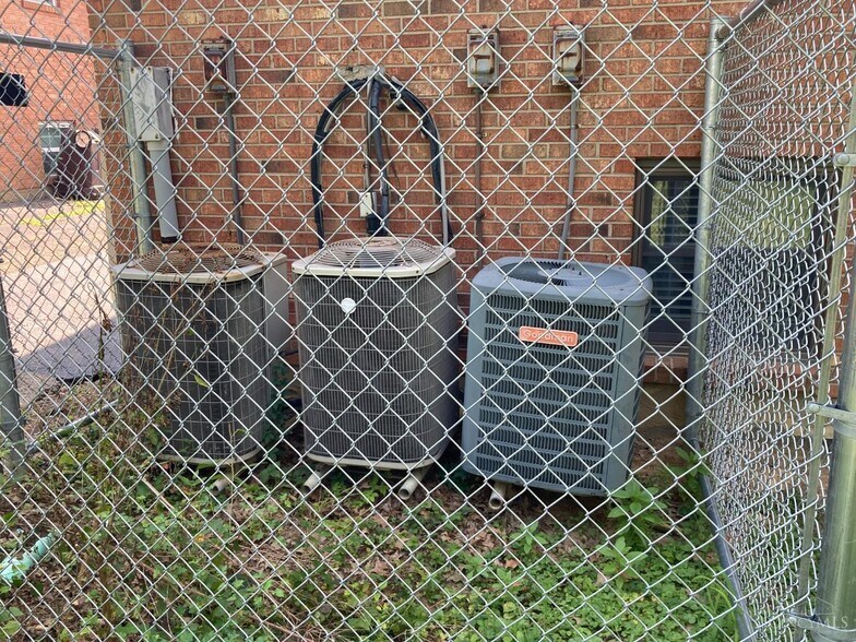 More Photos Of 771 Neeb Rd, Cincinnati Medical For Lease